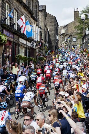 tour de yorkshire  main st 1edit.jpg